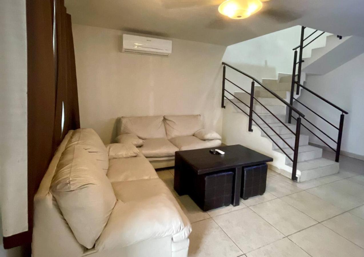 Altabrisa Residencial Monterrey Exterior photo